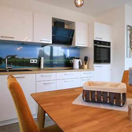 2 Bedroom Cozy Apartment In Rechlin Esterno foto