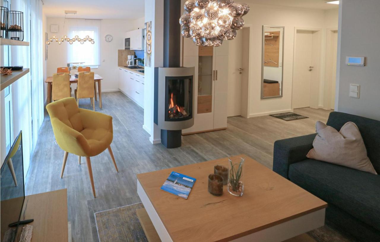 2 Bedroom Cozy Apartment In Rechlin Esterno foto
