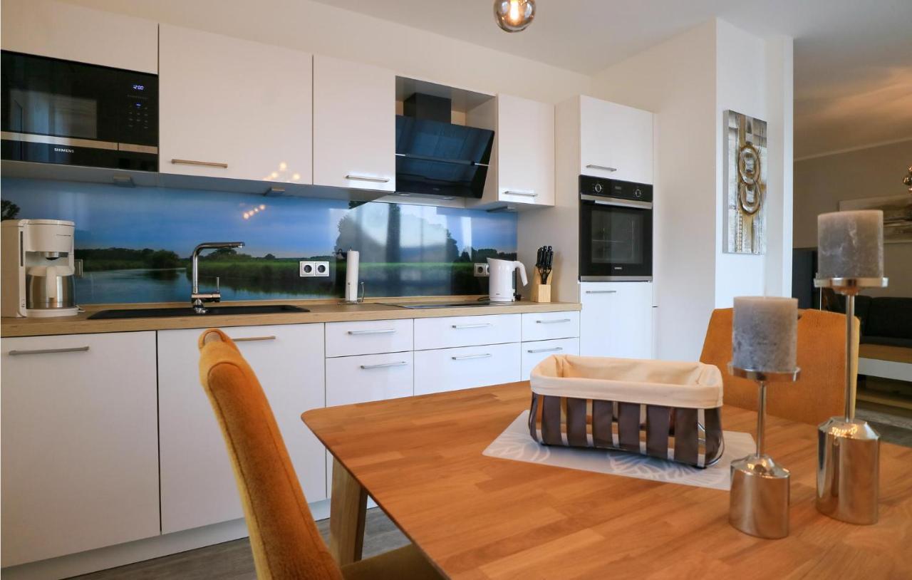 2 Bedroom Cozy Apartment In Rechlin Esterno foto